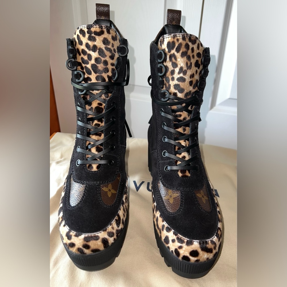Authentic Louis Vuitton Laureate Blk/Bwn Monogram Platform Desert Boots Sz 37.5